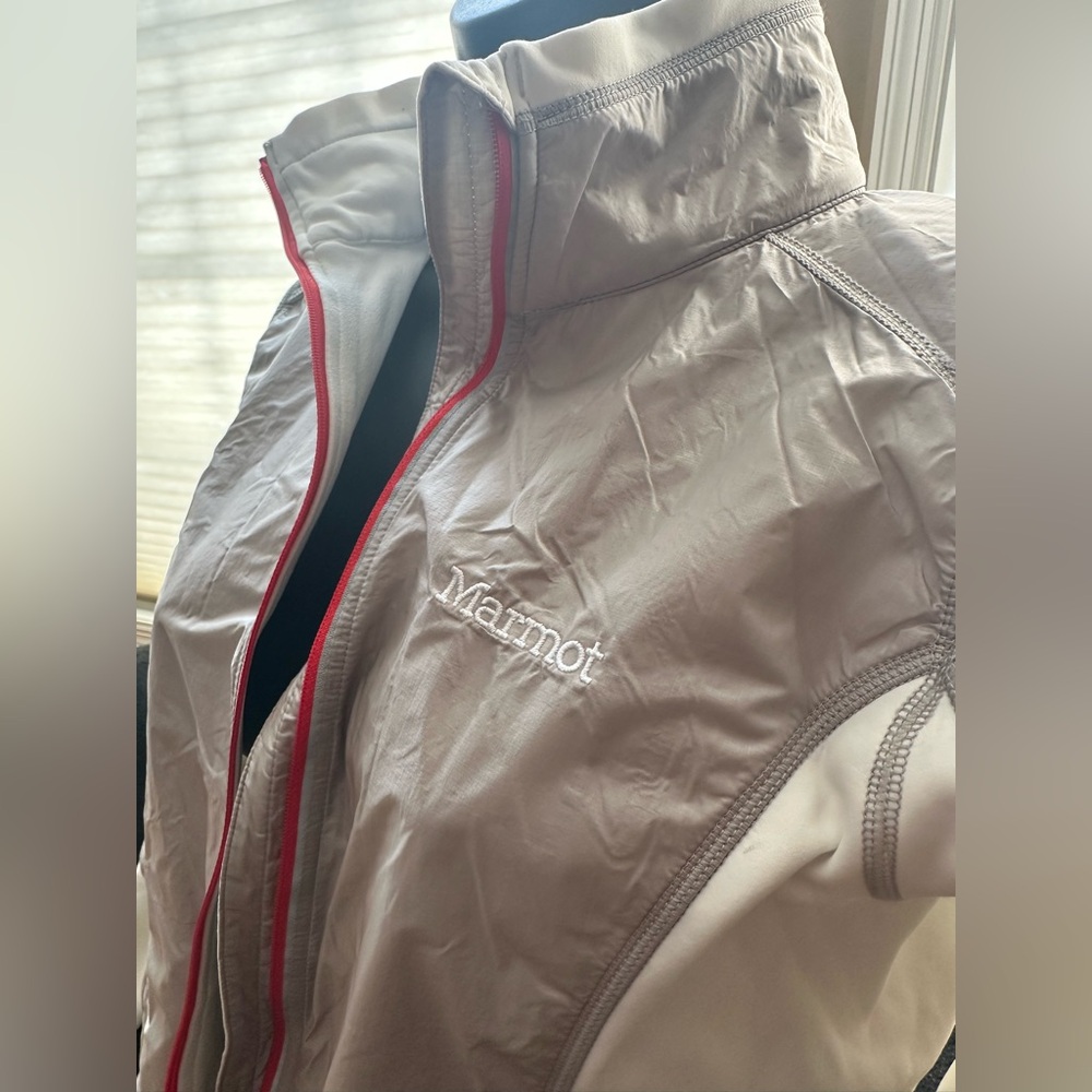 Marmot white/grey pertex jacket * lightweight * cute fit * size small